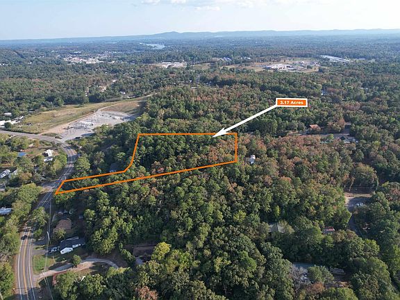 2nd image of 717 Mountain Pine Rd