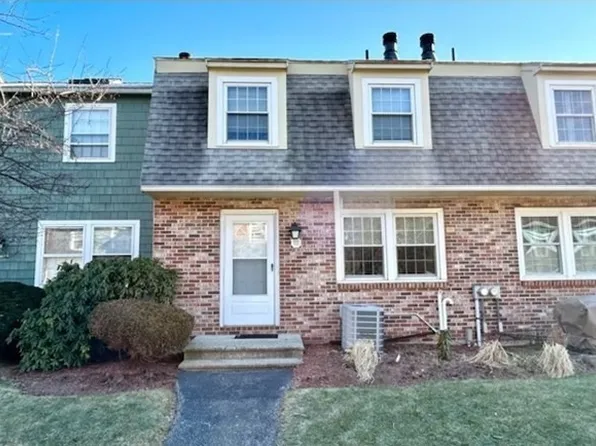 83 Prescott Dr Unit 83, North Chelmsford, MA 01863