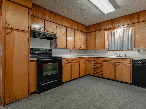 3rd image of 5212 County Road 368