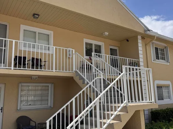 1406 Palm Beach Trace Drive, Royal Palm Beach, FL 33411