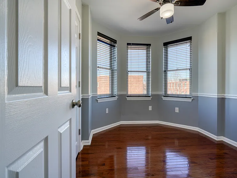 36 N Ellwood Ave — Photo 14