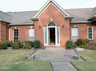 815 Cardinal Ln, Hernando, MS 38632