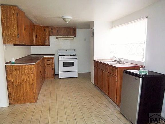 4th image of 1609 E 3rd St