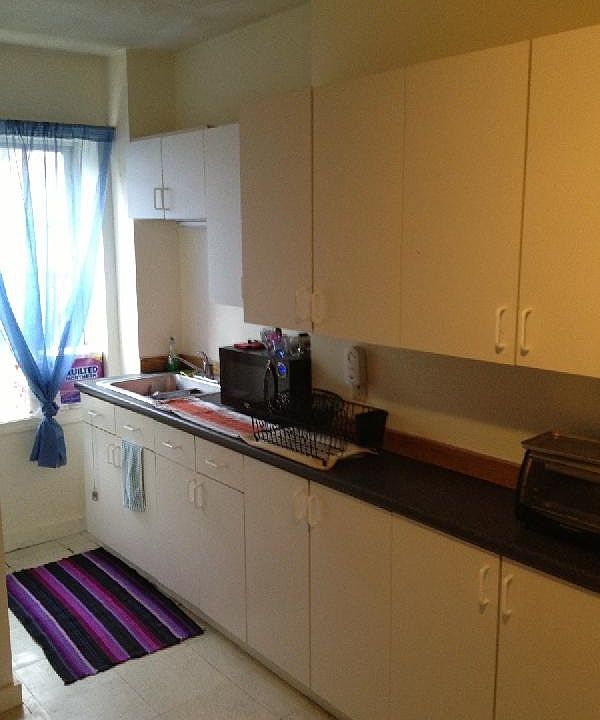 2nd image of 43 Cooper St #2