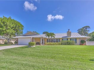 220 32nd Ct SW, Vero Beach, FL 32968