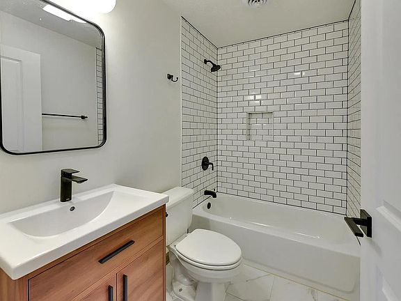 5th image of 819 S 42nd St #819