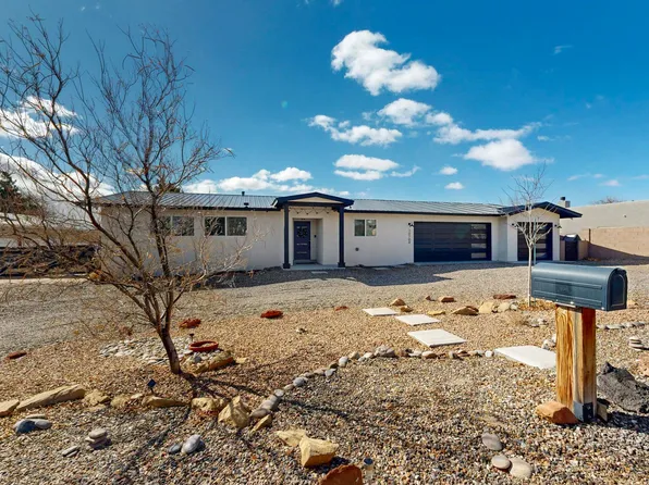 10704 Calle De Celina, Corrales, NM 87048