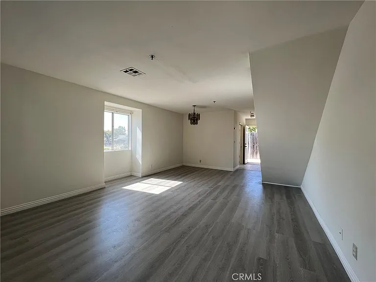 1211 Huntington Dr #H — Photo 3