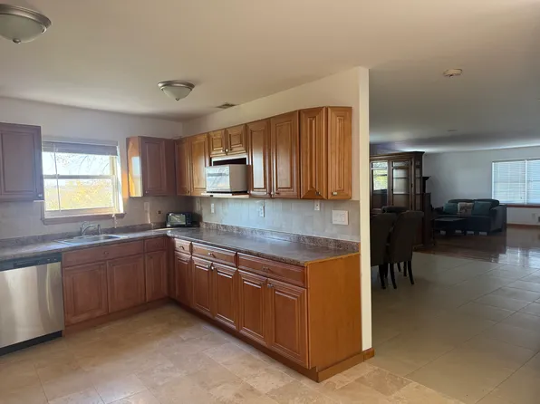 147 Liberty Avenue image 4 of 20