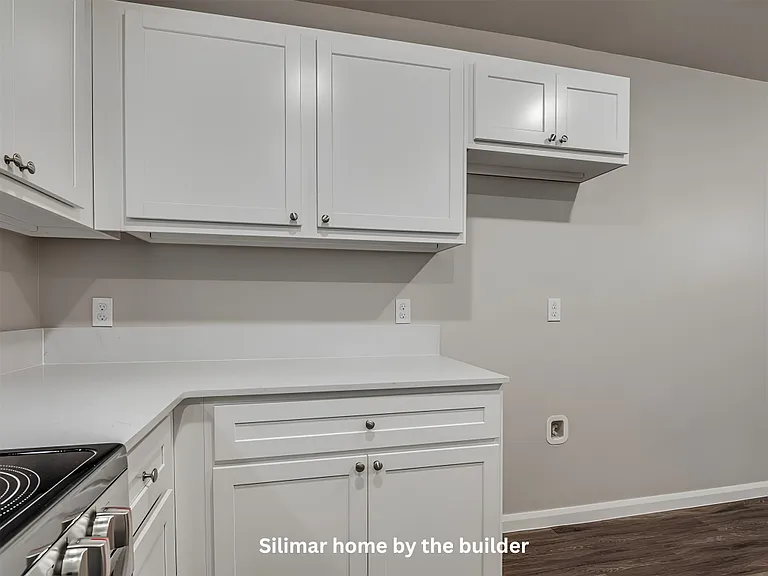 206 Gray St — Photo 2