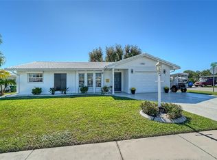 3904 Chinaberry Rd, Bradenton, FL 34208