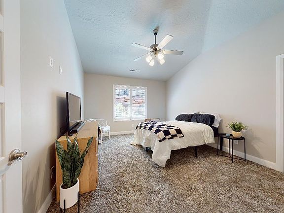 5th image of 2261 S Tonaquint Dr #48