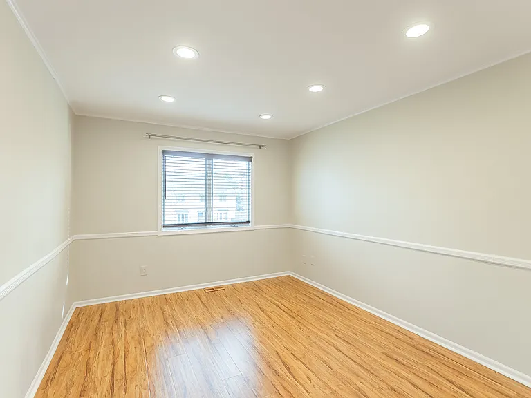 23 Exeter Ct — Photo 11