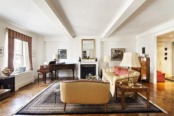 Sold by Stribling | media 3