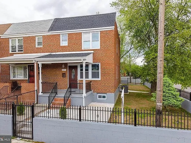 837 Tolna St — Photo 2