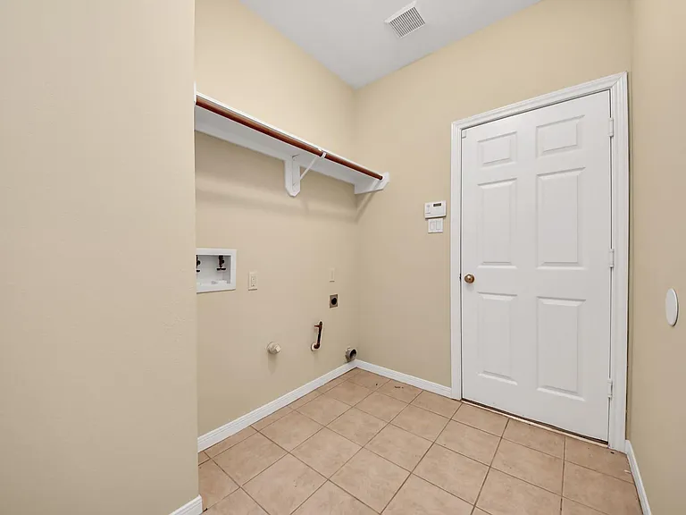 323 N Esplanade Ln — Photo 35