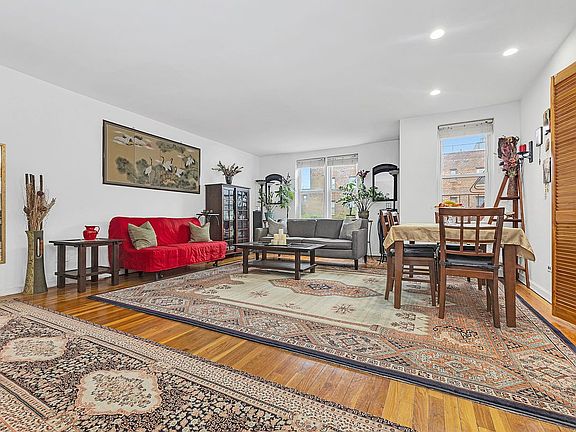 3rd image of 66-33 Yellowstone Blvd APT 5B