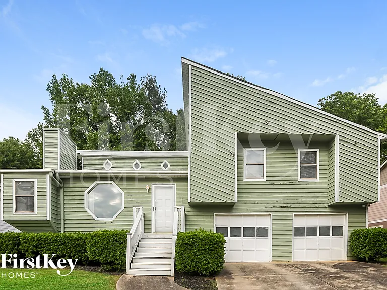 1389 Millstream Trl — Photo 1