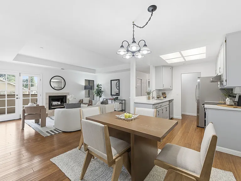 112 Madison Ave #109 — Photo 1