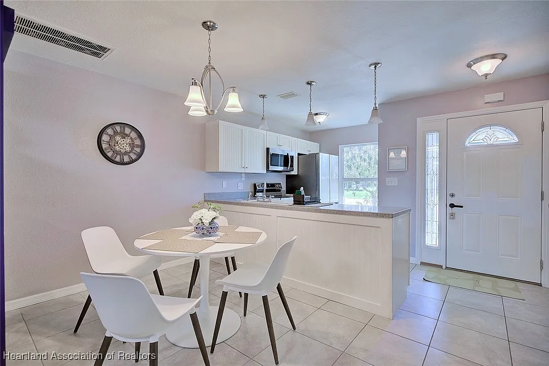 Building Photo - 4706 Mercado Dr #1