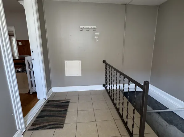 1402 S State St, Lockport, IL 60441