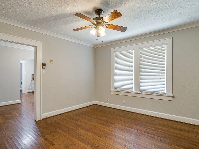 3216 Cockrell Ave — Photo 8