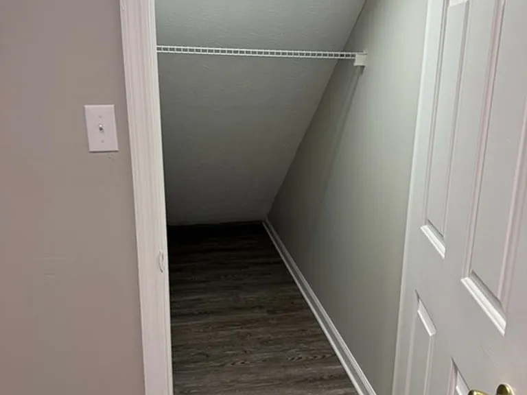 443 Jason Dr — Photo 4