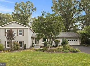 2947 Fort Lee St, Herndon, VA 20171