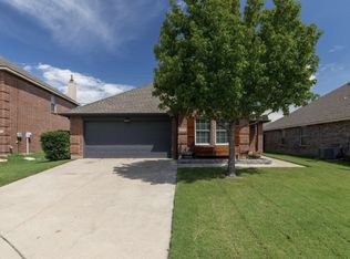 6275 Desert Holly Way, Denton, TX 76208