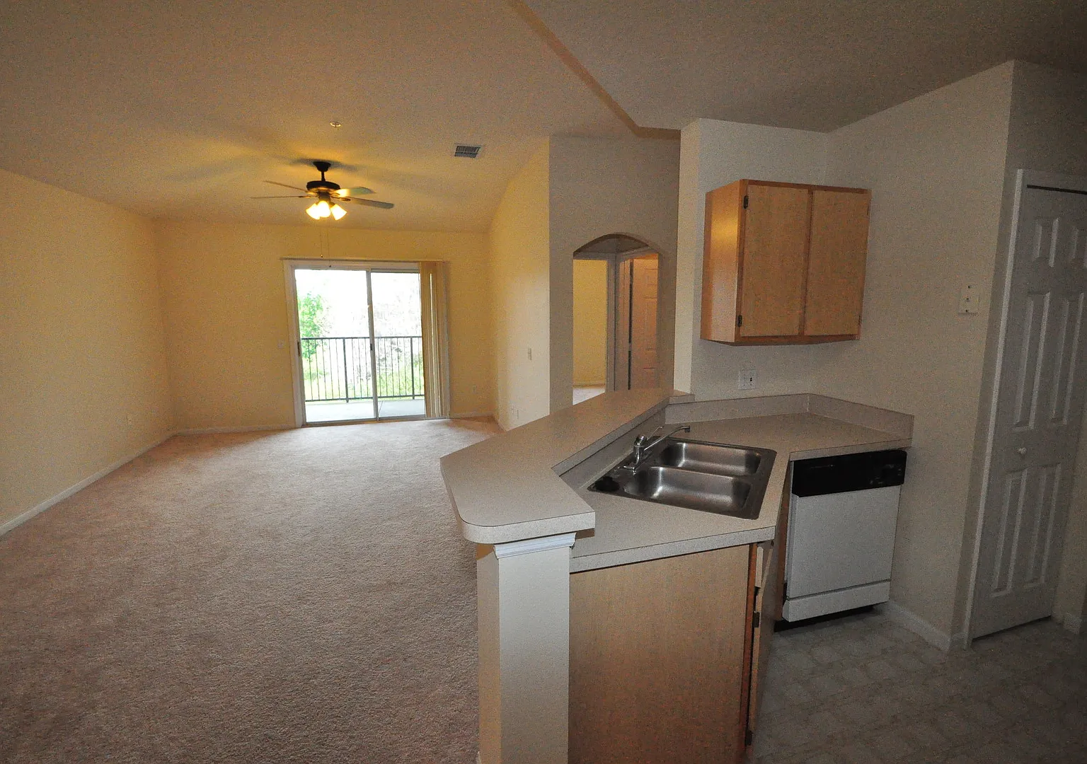 Orlando: Gated Community Of Courtney Landing - Near Airport — Photo 4