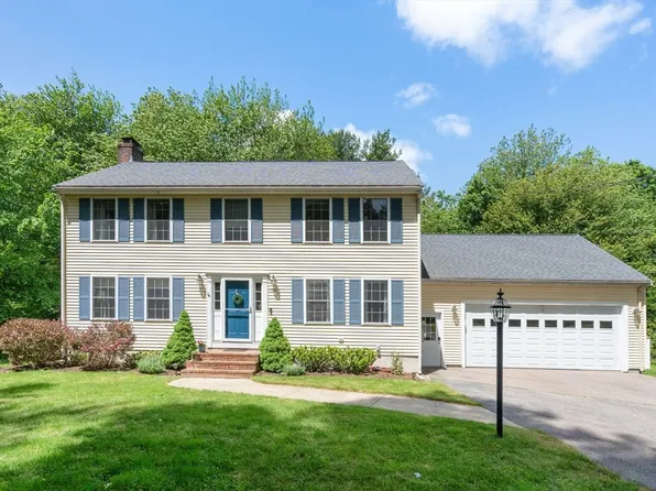 1521 Washington St, Walpole, MA 02081