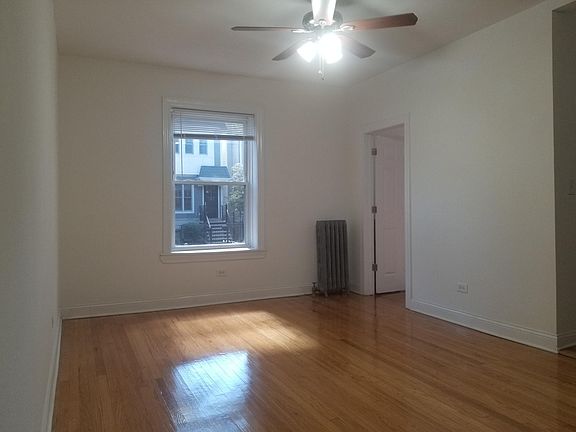 5th image of 2150 W Berteau Ave APT 1S