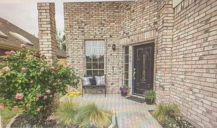 1109 Canoe Ln — Photo 2
