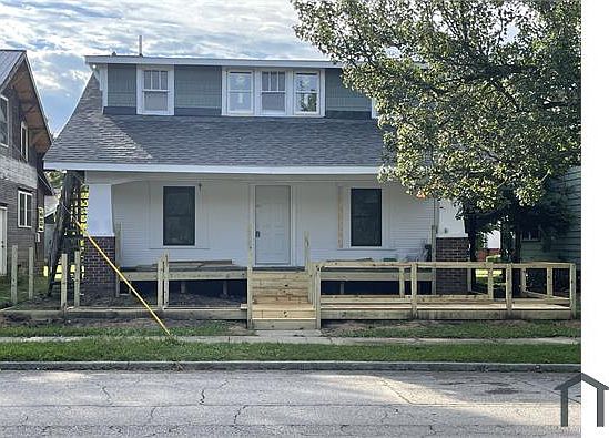 1st image of 1319 W Kilgore Ave #3