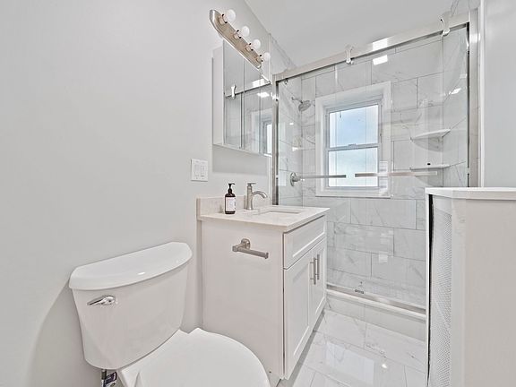5th image of 363 Washington St #1