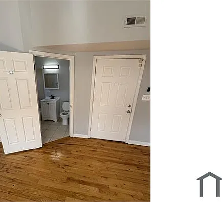 2 bed, $1,650 — Photo 2