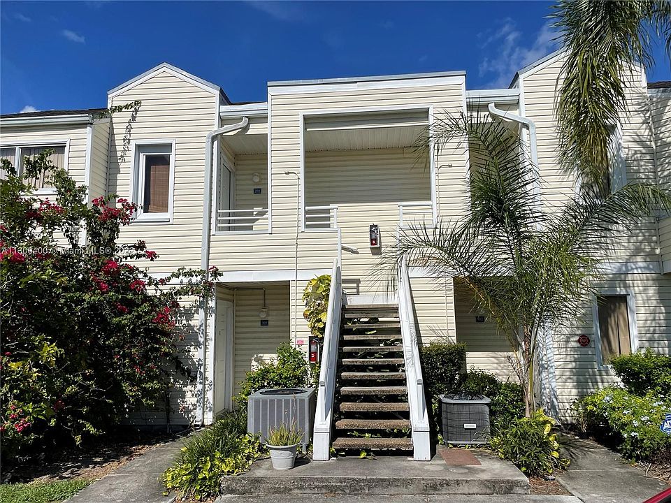 1st image of 3405 NW 44th St APT 102