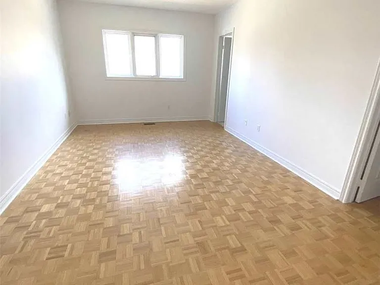 365 Meegan Ct — Photo 9