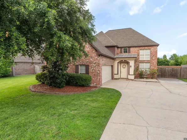12162 Canterbury Park Dr, Geismar, LA 70734