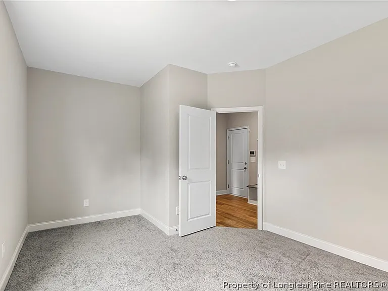 112 Nairn St — Photo 20