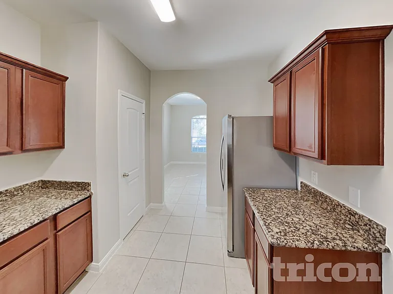 131 Mount Vernon Ln — Photo 8