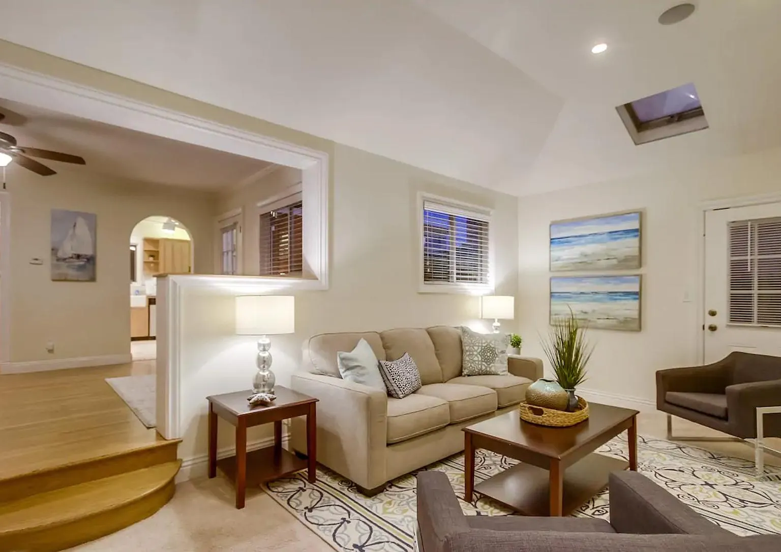 3 bed, 1050 sqft, $5,275 — Photo 3