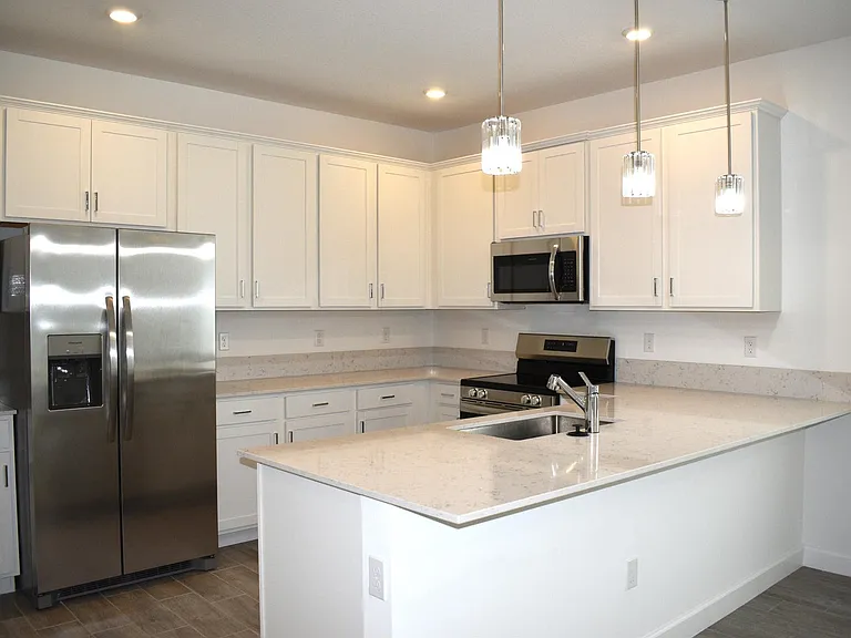 13419 Noble Dr — Photo 6