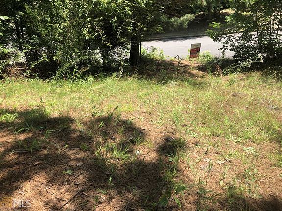 4th image of 620 Castlebrooke Dr