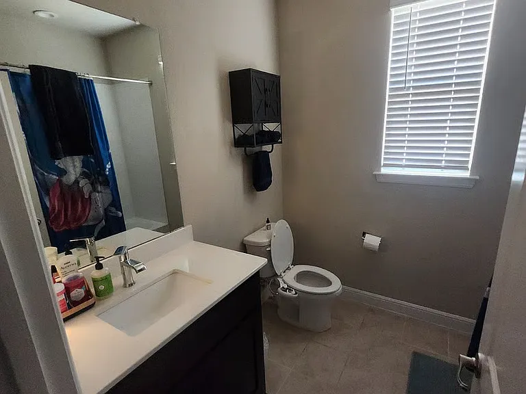 1209 Shackleford Ln — Photo 4