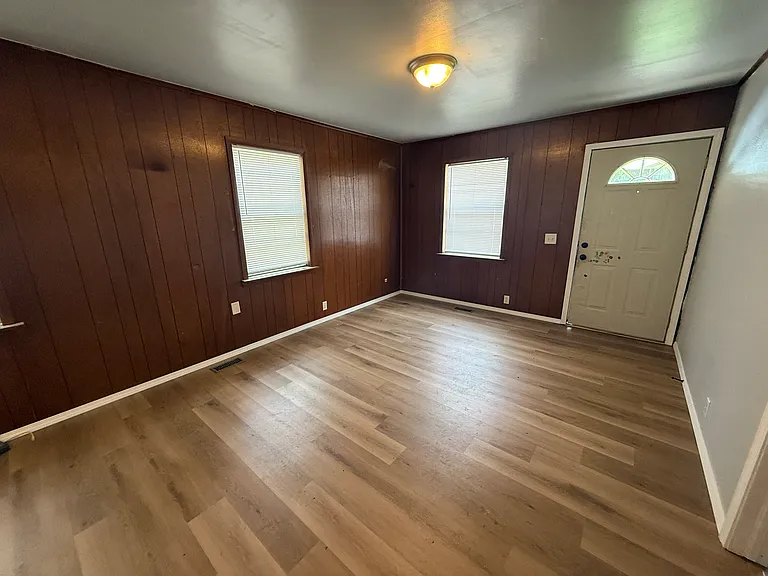 301 S Teehee Dr #1 — Photo 9