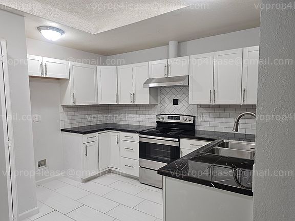 5th image of 11920 Garden Terrace Dr