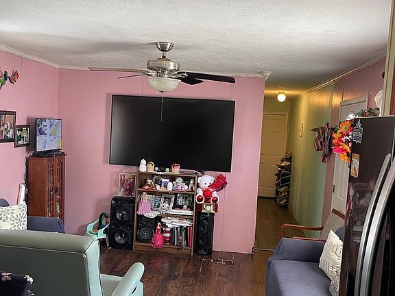5th image of 46 S Paula St