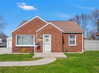 106 Hartford Rd, Amherst, NY 14226