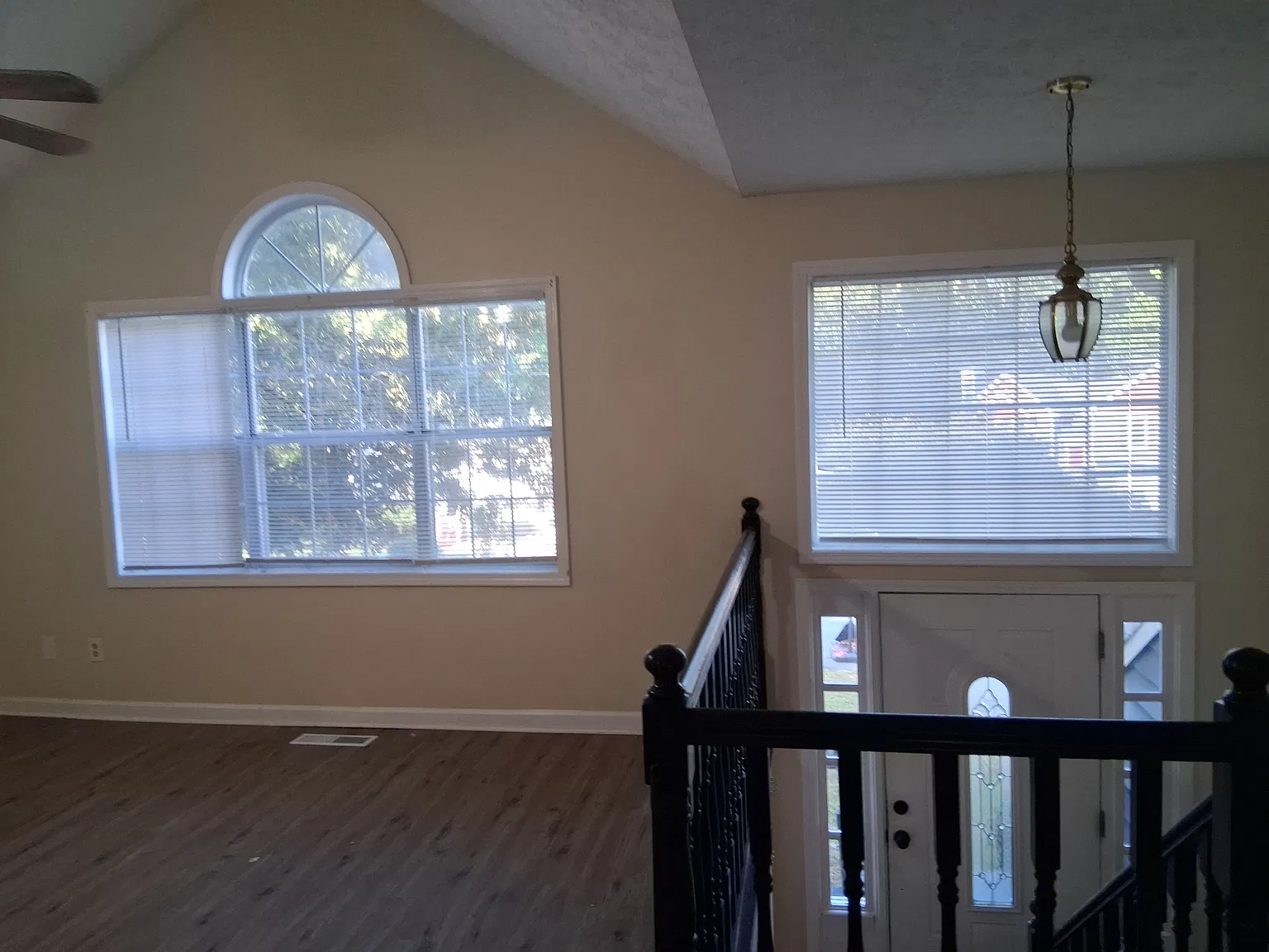 7728 Governors Lne - Leeson - 1 — Photo 4